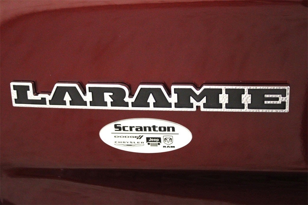 2025 RAM Ram 1500 Laramie 4x4 Crew Cab 5'7 Box